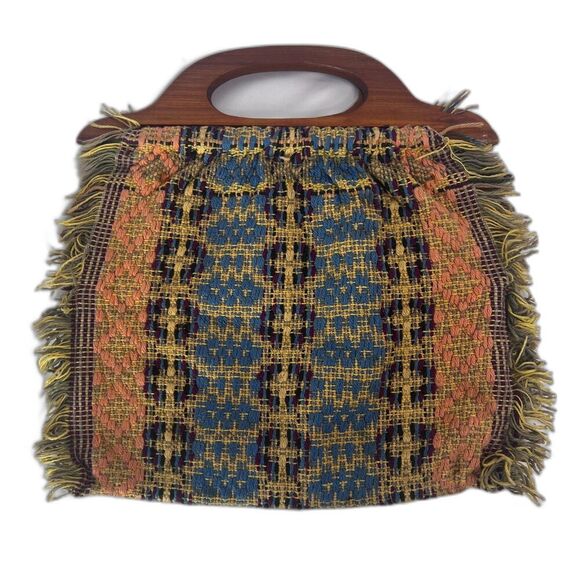 Carpet Bag Multicolor Soft Knit Fringe Sides Woven Wood Handles Approx 14x12 - Picture 1 of 7